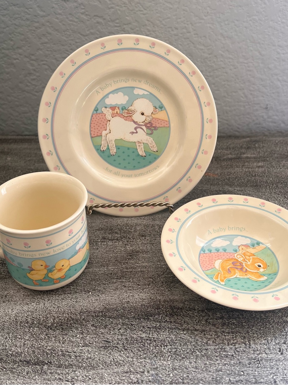 VTG 1984 Hallmark Baby Heirloom Collection Child Dish Set Ducklings lamb rabbit
